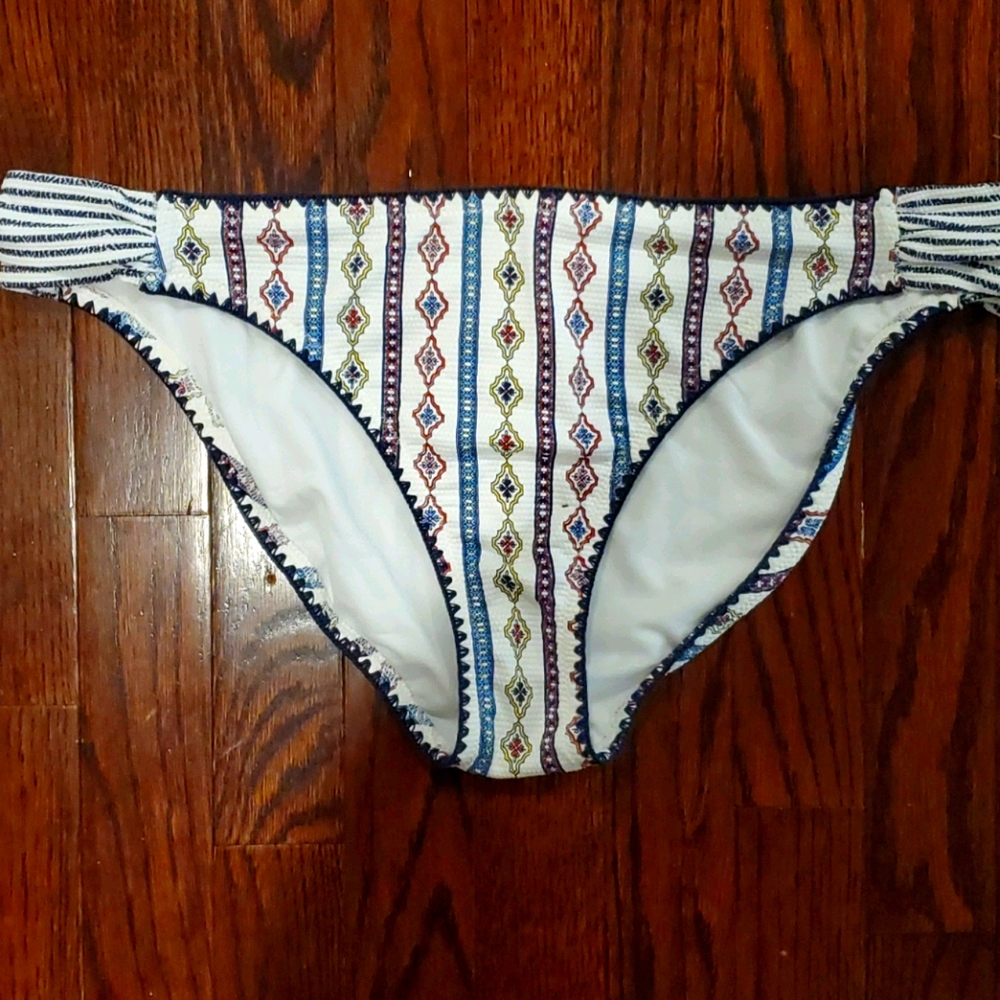 Jessica Simpson bikini bottom, NWT, size XL
